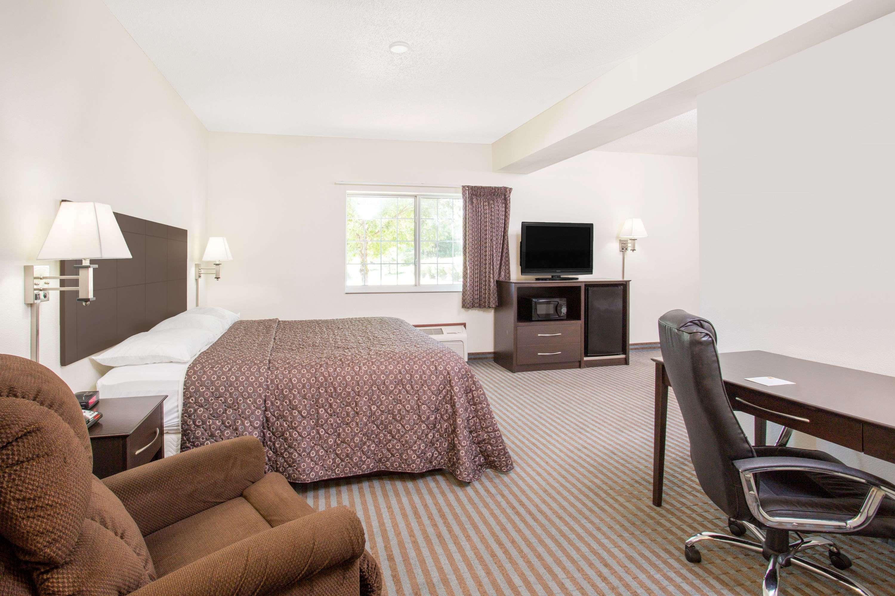 Super 8 By Wyndham Cedar Falls Exteriér fotografie